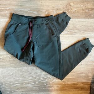 Figs: Bonsai Scrub pants Zamora